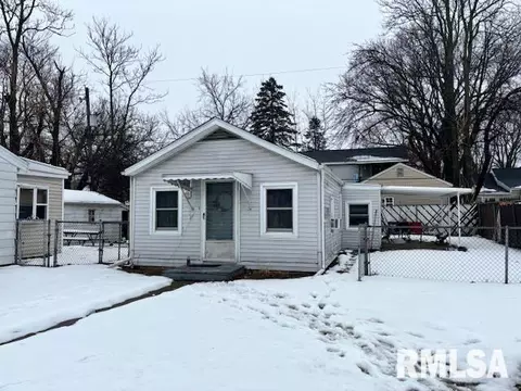 911 E Tripp Ave, Peoria, IL 61603