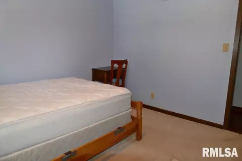 Bedroom - 5520 E Main St, Chillicothe, IL 61523 photo 5 of 5