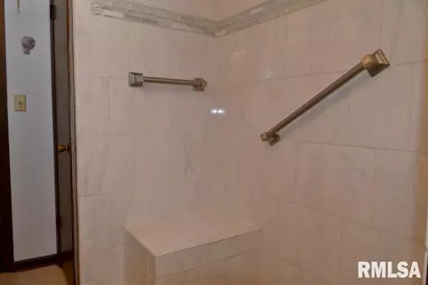 Bath - 5520 E Main St, Chillicothe, IL 61523 photo 5 of 5