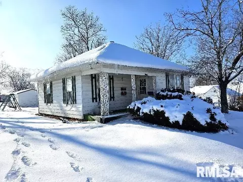 1230 Laurel St, Hamilton, IL 62341 photo 2