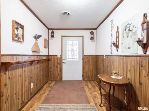 19842 Cedar Bluff Rd, Delavan, IL 61734 photo 8