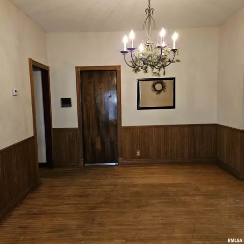 358 W Pine St, Canton, IL 61520 photo 12