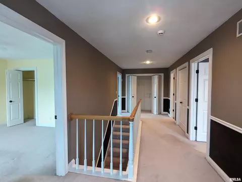 Entry Way - 703 S Brookfield Dr, Dunlap, IL 61525 photo 6 of 6