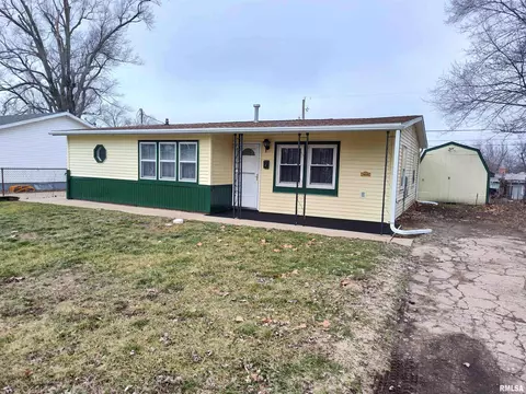 1425 Illinois St, Pekin, IL 61554