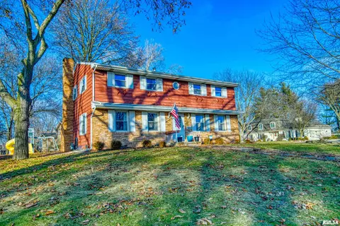 5223 N Merrimac Ave, Peoria, IL 61614