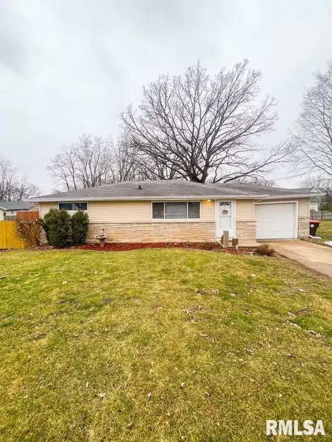 211 Jo Ave, Germantown Hills, IL 61548