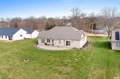 5019 S Cameron Ln, Mapleton, IL 61547 photo 3