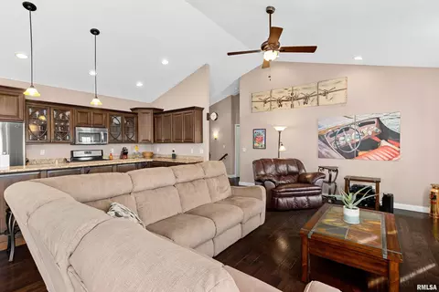 5019 S Cameron Ln, Mapleton, IL 61547 photo 11