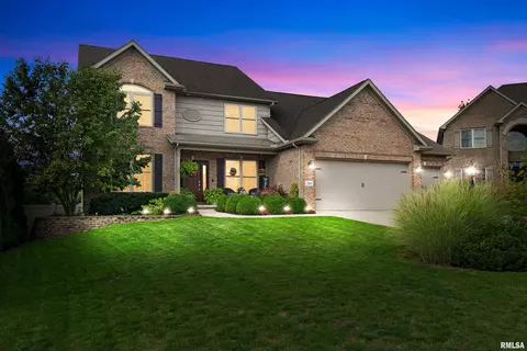 709 S Sara Ct, Dunlap, IL 61525