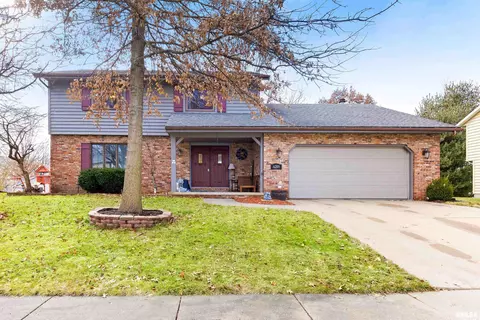 6209 N Heather Oak Dr, Peoria, IL 61615