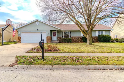509 N Oregon Ave, Morton, IL 61550