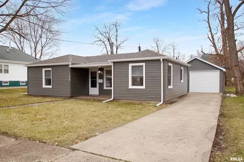 1320 E Wilson Ave, Peoria, IL 61603