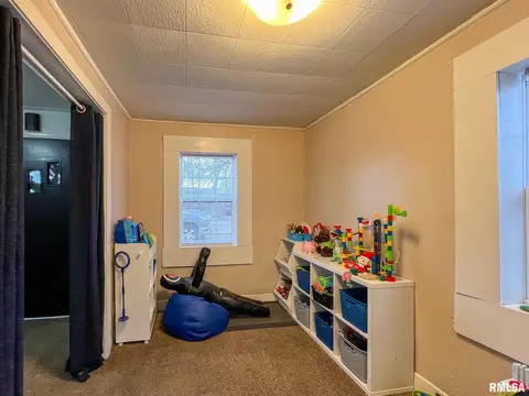 1234 N 2nd St, Chillicothe, IL 61523 photo 11