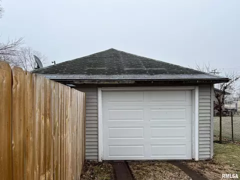 1234 N 2nd St, Chillicothe, IL 61523 photo 25