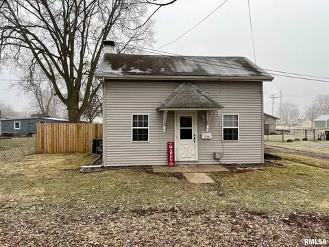 1234 N 2nd St, Chillicothe, IL 61523