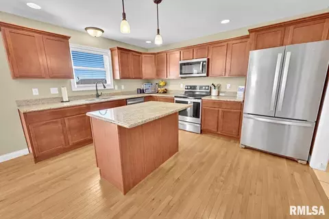 Kitchen - 1400 Jadens Way, Washington, IL 61571 photo 1 of 5