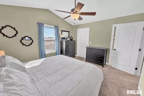 Bedroom - 1400 Jadens Way, Washington, IL 61571 photo 3 of 9