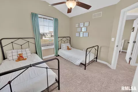 Bedroom - 1400 Jadens Way, Washington, IL 61571 photo 5 of 9