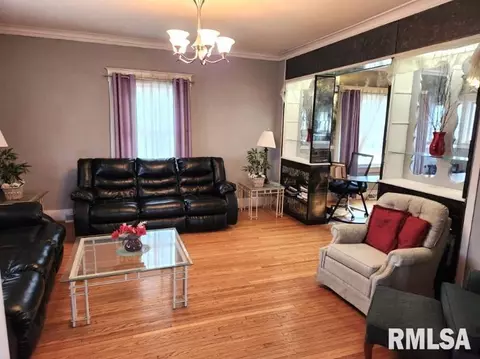 301 E Forrest Hill Ave, Peoria, IL 61603 photo 10