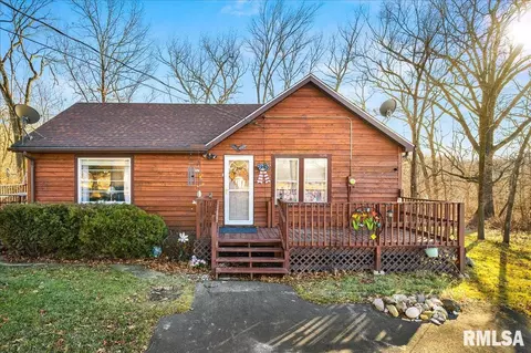 107 W Ridge Rd, East Peoria, IL 61611