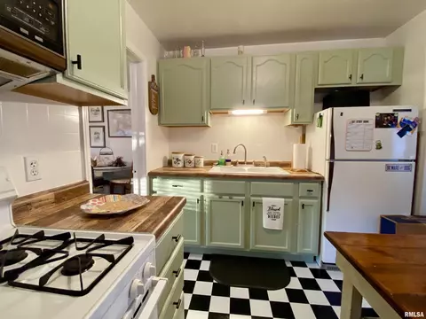 421 S Johnson St, Macomb, IL 61455 photo 15