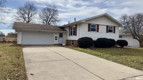 2510 W Newman Pkwy, Peoria, IL 61604
