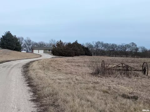 10356 Manito Rd, Manito, IL 61546
