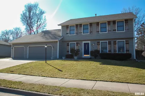 7217 N Benjamin Ct, Peoria, IL 61614
