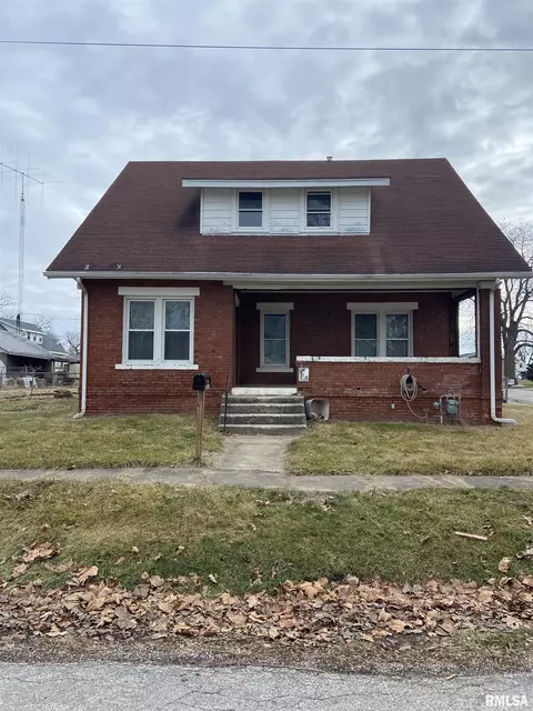 315 S Madison Ave, Lewistown, IL 61542