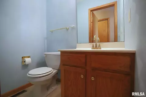 Bath - 109 Easy St, Washington, IL 61571 photo 1 of 4