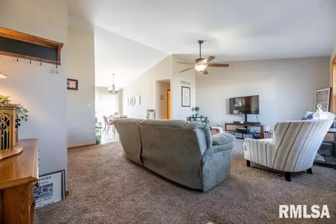Living - 9514 W Lake Camelot Dr, Mapleton, IL 61547 photo 1 of 5