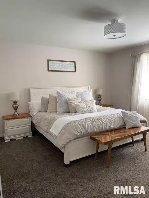 Bedroom - 12965 E 900th St, Macomb, IL 61455 photo 2 of 6