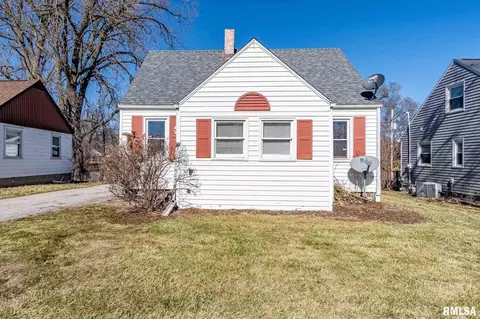 2117 W Richwoods Blvd, Peoria, IL 61604
