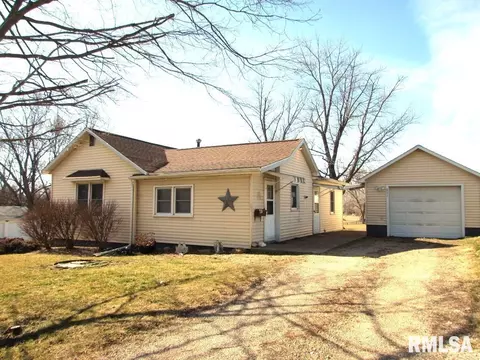 601 N Main St, Washburn, IL 61570