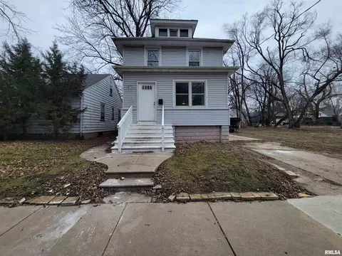 411 E Thrush Ave, Peoria, IL 61603