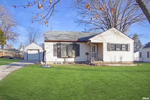 520 E Spring St, Princeville, IL 61559