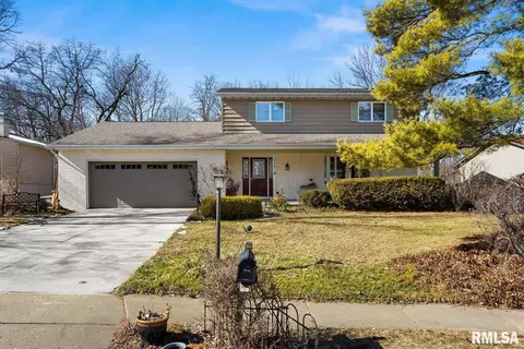 218 Tamarack Ave, Morton, IL 61550