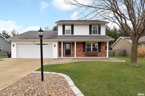 1108 Saddle Brook Ln, Metamora, IL 61548