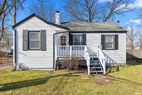 3911 S Lafayette Ave, Bartonville, IL 61607