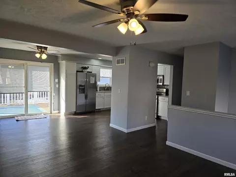 Other - 190 Stonegate Dr, Canton, IL 61520 photo 4 of 22