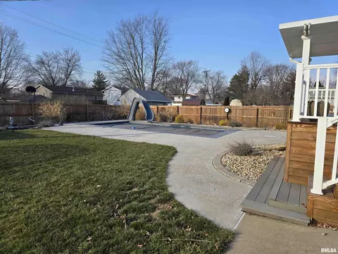 Other - 190 Stonegate Dr, Canton, IL 61520 photo 16 of 22