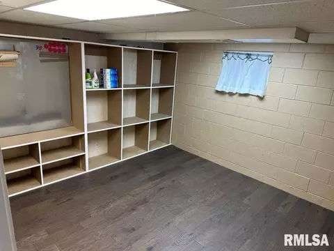 Other - 190 Stonegate Dr, Canton, IL 61520 photo 8 of 22