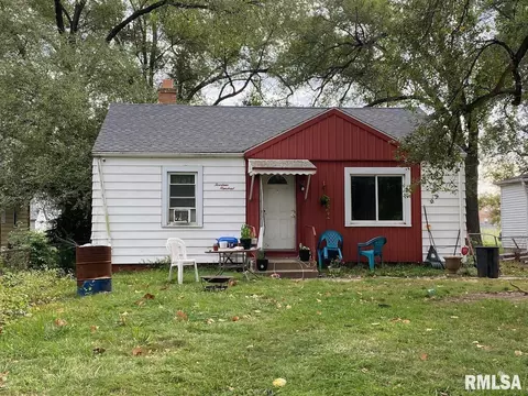 1400 S Laramie St, Peoria, IL 61650