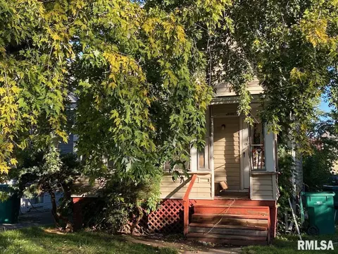 1919 W Clarke Ave, West Peoria, IL 61604