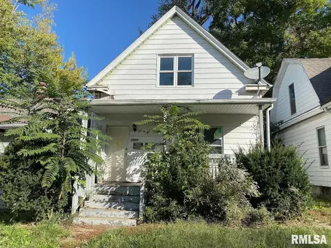 1005 W Mcclure Ave, Peoria, IL 61604