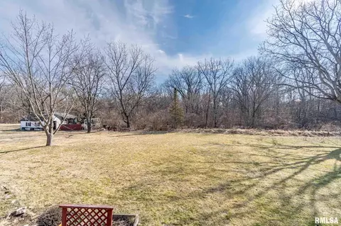 Exterior - 8700 N Willow Dr, Edwards, IL 61528 photo 2 of 27