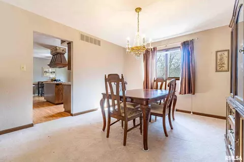 Dining - 8700 N Willow Dr, Edwards, IL 61528 photo 1 of 6