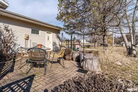 Exterior - 8700 N Willow Dr, Edwards, IL 61528 photo 8 of 27