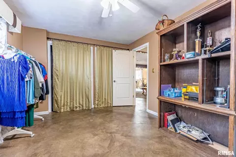Kitchen - 8700 N Willow Dr, Edwards, IL 61528 photo 6 of 6