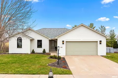 1417 Kelsey St, Washington, IL 61571